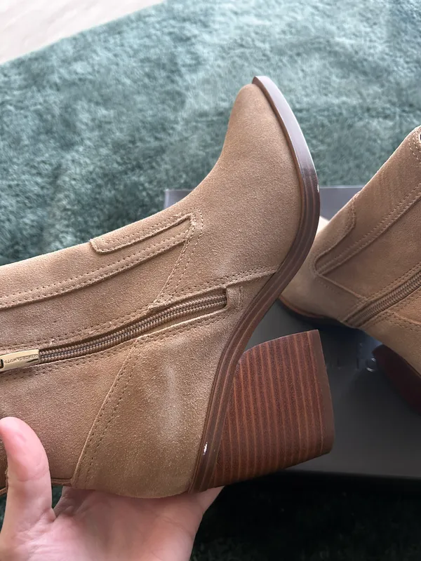 Vince Camuto Heeled Booties - Image 4