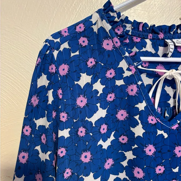Elle Blue Floral Boho Blouse XL Tie Neck Long Sleeve - Image 7