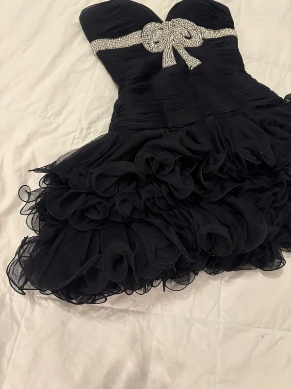 SHERRI HILL Black Homecoming Cocktail Dress - Image 6
