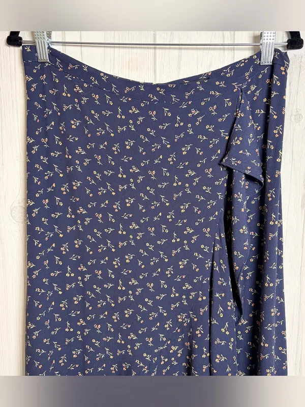 MADEWELL Ruffle Wrap Midi Skirt in Spring Fling, 10, Feminine Floral Cottagecore - Image 6