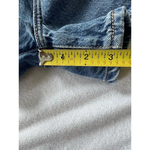 Levi's Women's Premium High Loose Shorts Jorts Size 26/2 - Image 12