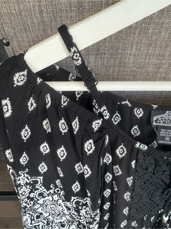 Angie Black & White Tunic - Image 4