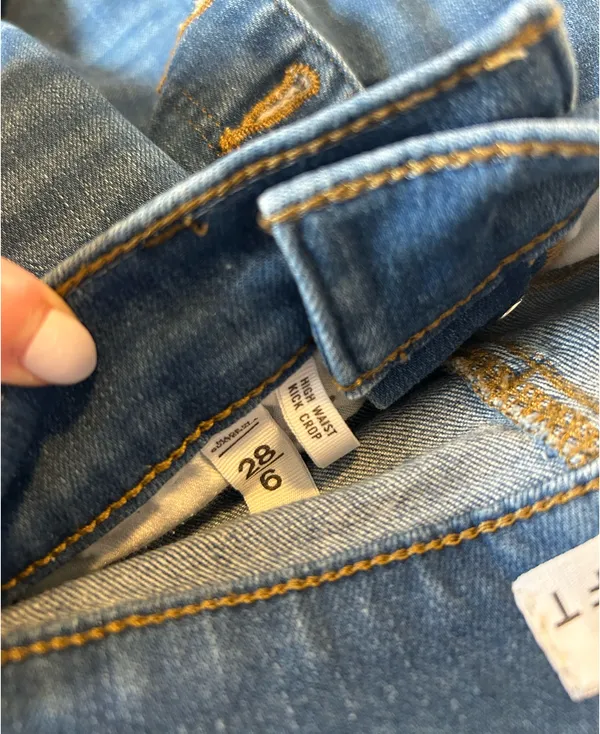 Loft Jeans Crop Kick High-Rise - Image 2