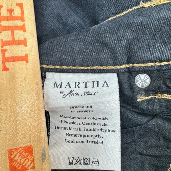 Martha Stewart mid rise cropped flare jean night indigo size 10 inseam 25.1/2 - Image 6