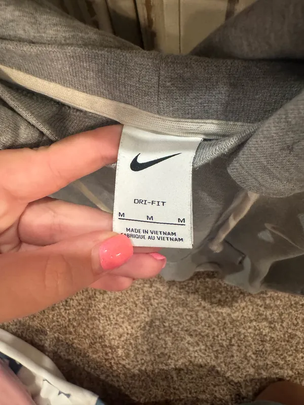 Grey Nike Hoodie - Image 4