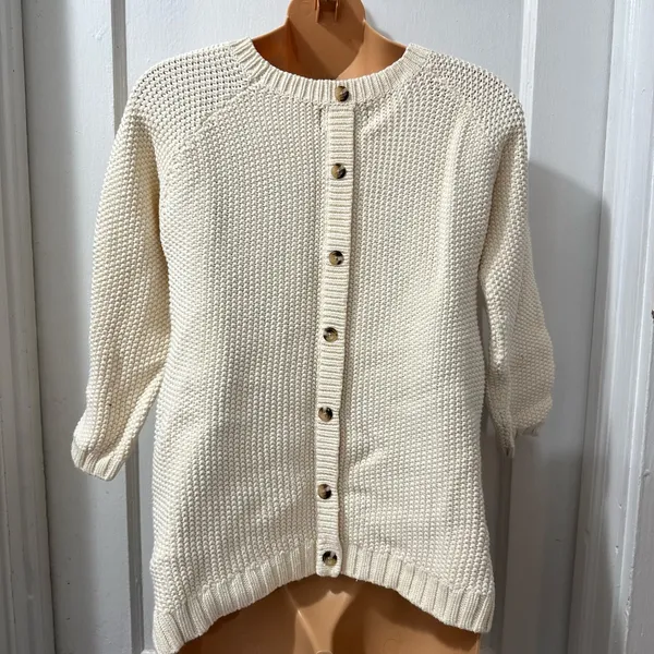 Cynthia Rowley Ivory Cable‎ Knit Sweater with Back Button Detail in M - Image 2