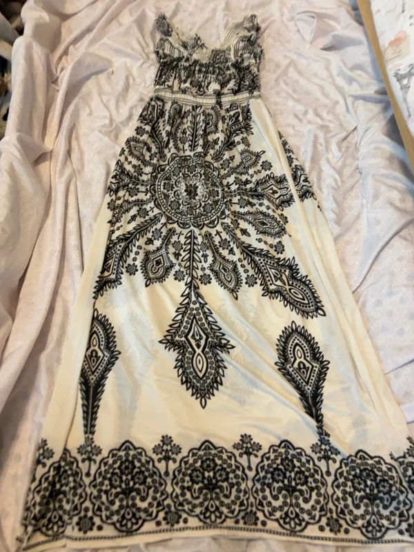 Black and white floral halter dress - Image 8