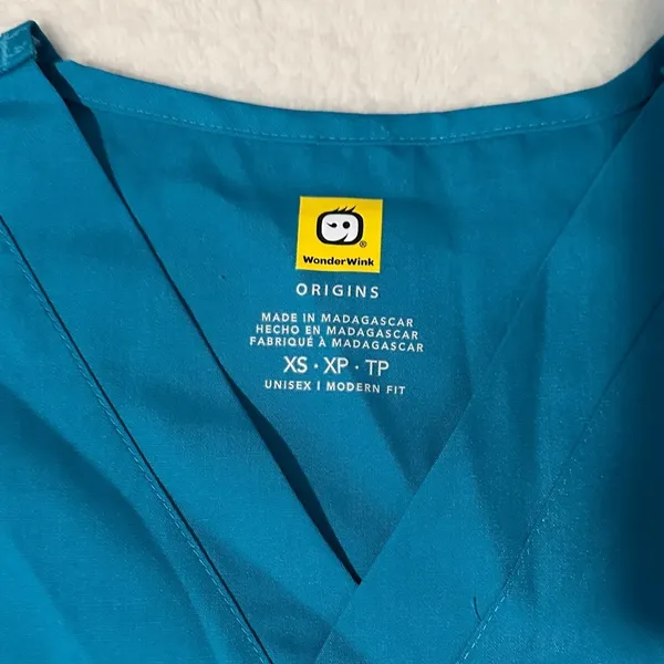 WonderWink Teal Scrub Top with V-Neck NWT - Image 3