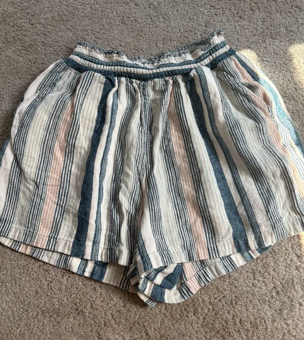 Universal Threads Flowy Shorts - Image 2