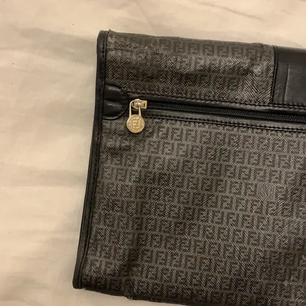 Fendi clutch with crossbody strap - Image 6