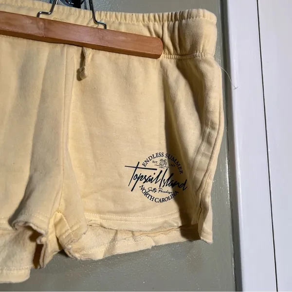 Salty Wave Collection Women's Size‎ XL Sweat Shorts Butter Yellow Topsail Island - Image 3