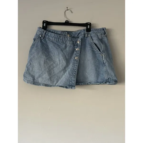 We The Free Wynne Denim Skirt Size 32 Boho Contemporary Edgy Cute Retro Vibes - Image 2