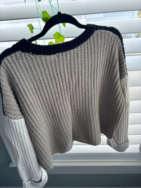 Forever 21 Knit Sweater - Image 4