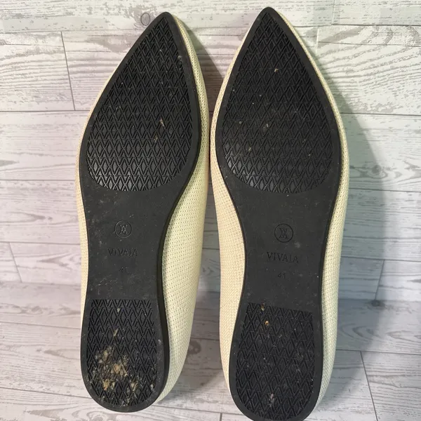 Vivaia Ballet Flats Sz 41 EU 9.5 US Beige Neutral Minimalist Shoes Pointed Toe - Image 6