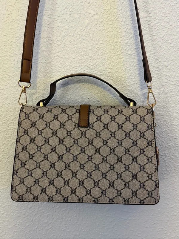 Source Unknown Beige Brown Monogram Shoulder Bag with Gold Buckle with a matching wallet. - Image 15