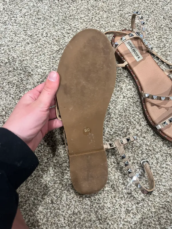 Steve Madden Stud Sandles - Image 4
