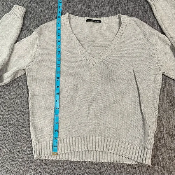 Brandy Melville Gray Sweater - Image 13