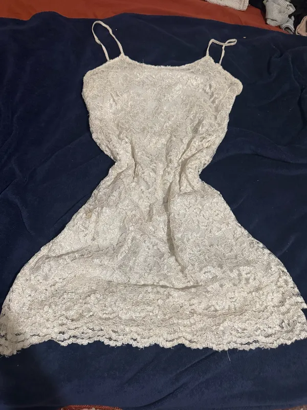 Vintage white lace dress - Image 2