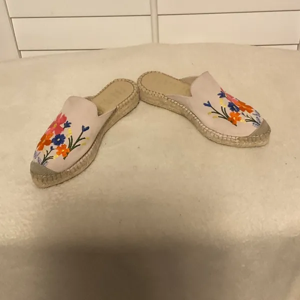 Floral Embroidered Espadrille Mules Pink Size 7.5 - Image 6