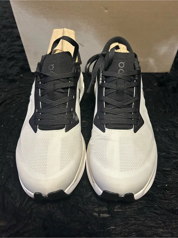 ON CLOUDZONE Ice Black athletic training running lace up shoes sneakers sz 9 new - Image 7