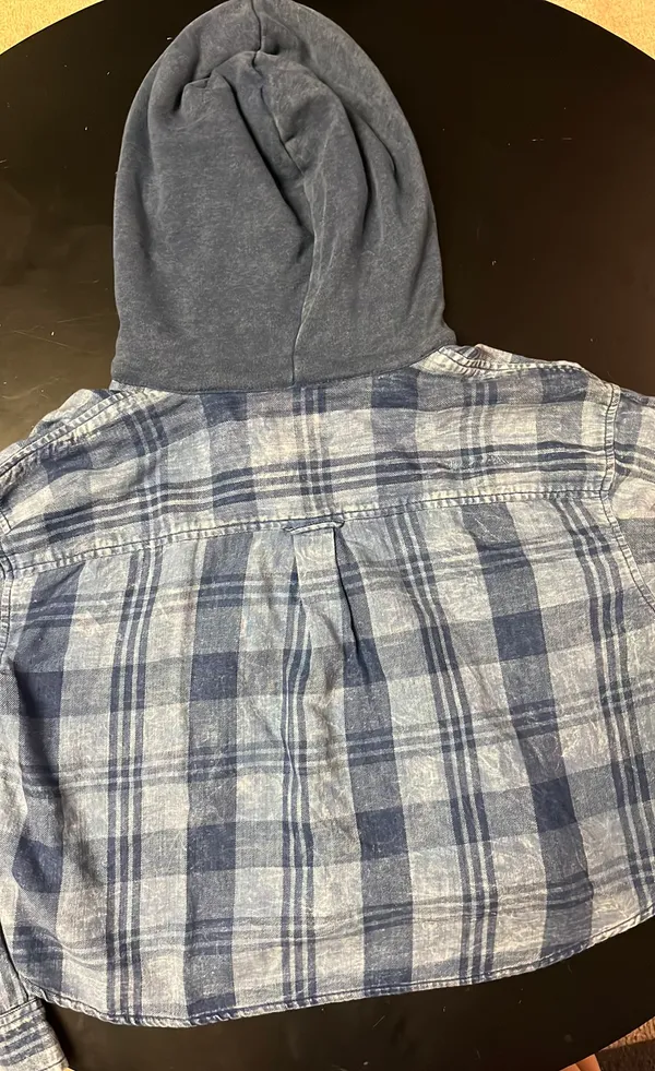 American Eagle Outfitters Crop Flannel NWT - Image 2