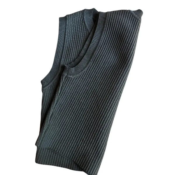 KLD Black Ribbed Knit Cropped Tank Top Small Made USA - Image 8