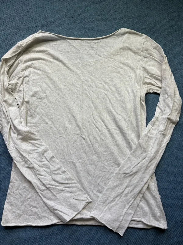 Brandy Melville Long Sleeve - Image 2
