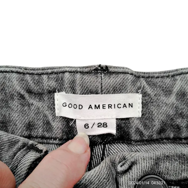 Good American The Weekender Black Denim Jeans 6/28 Straight Frayed High Rise - Image 4