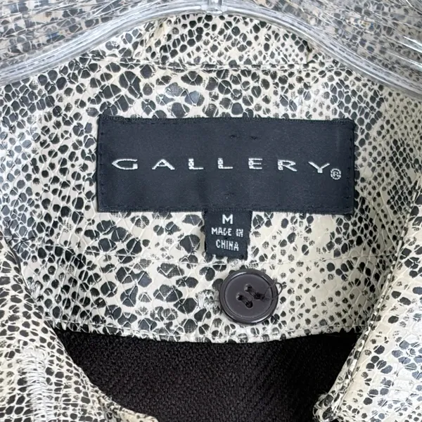 Gallery Trench Coat Gray Faux Snakeskin Print Button Front Burgundy Belted M - Image 4