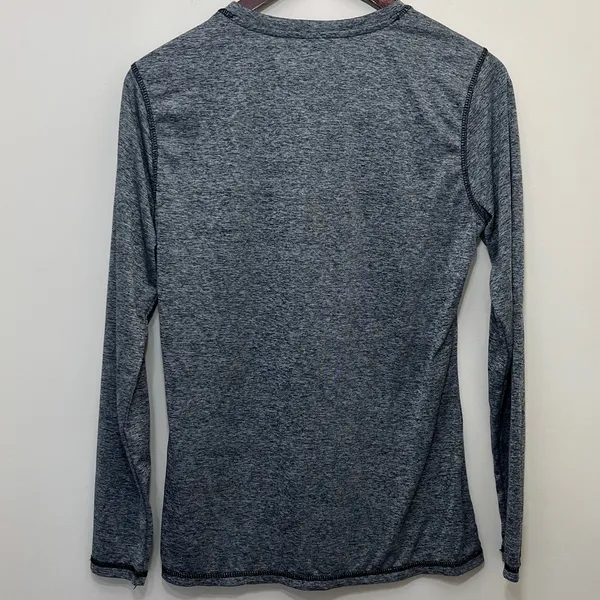 Adidas Women's Long Sleeve Golf Shirt Size Medium - Image 3
