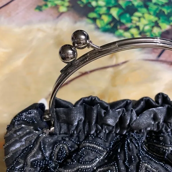 BIJOUX TERNER BEADED GRAY EVENING BAGS - Image 3