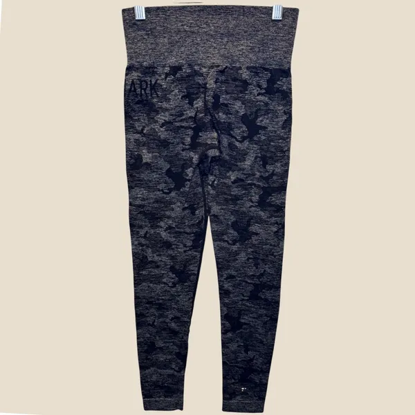 2237 | Gymshark Camo Seamless High Waisted Compression Leggings Grey Womens S - Image 2