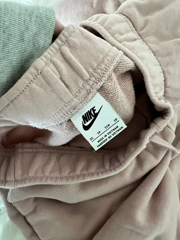 Nike Sweatpants - Image 4