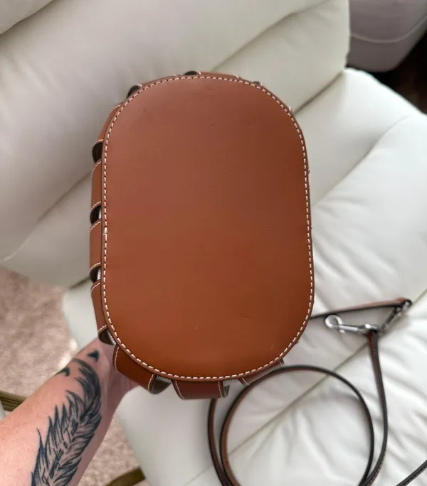 Tory Burch Small McGraw Die cut Bucket bag - Image 8