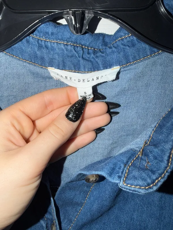 Jane and Delancey Denim top - Image 2