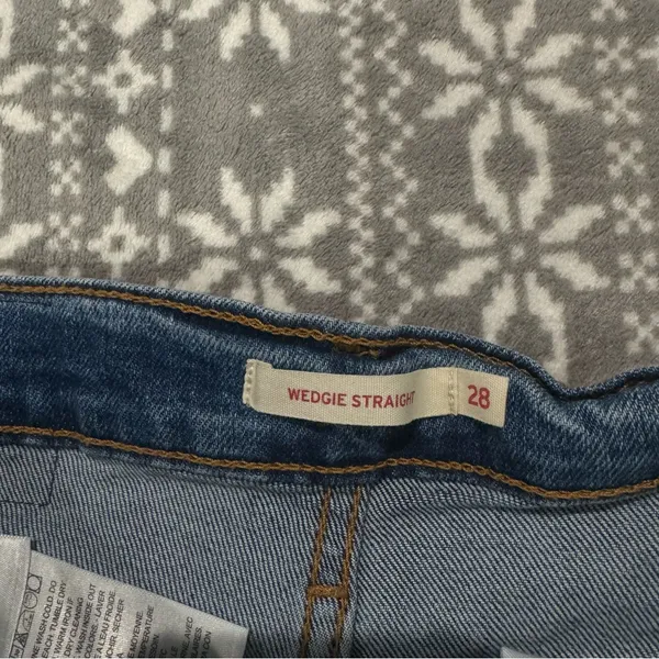 Levi's Wedgie Straight Button Fly‎ In Blue Size 28 - Image 7
