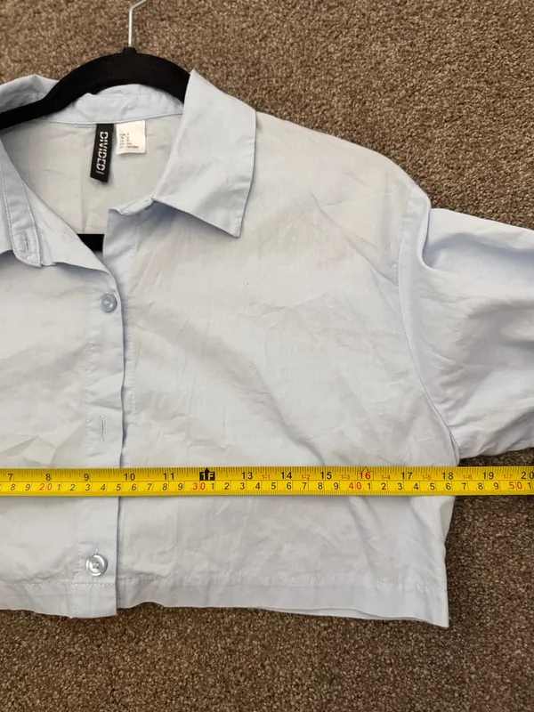 H&M Light Blue Cropped Button-Up Shirt - Image 5