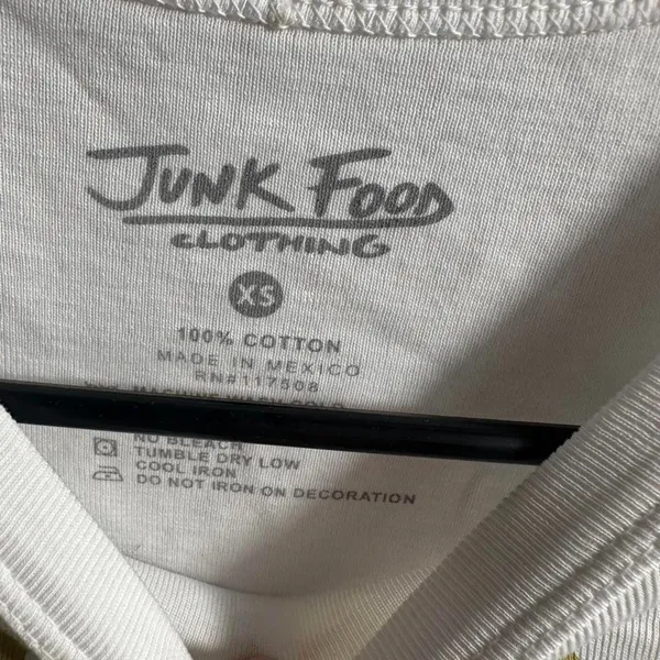 X88. Junk Food white cropped tee Size XS - Image 3