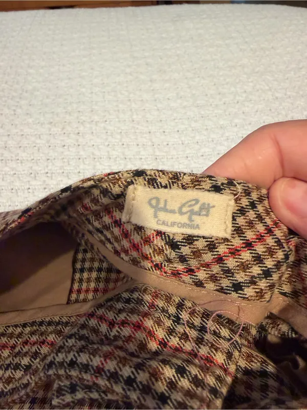 Brandy Melville Brown Plaid Straight Leg Pants with Red Accent - Image 3