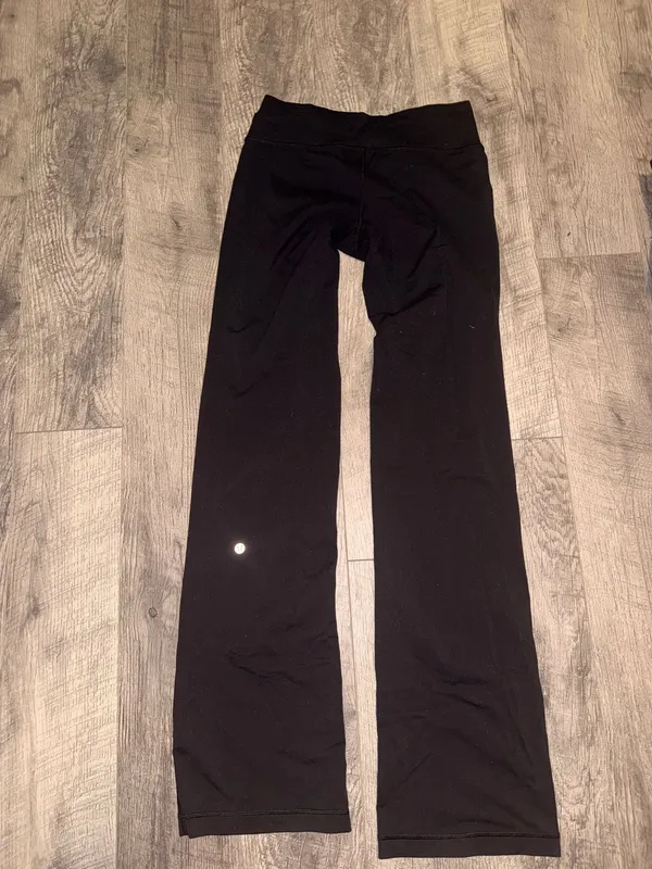 Lululemon crisscross bootcut leggings - Image 4