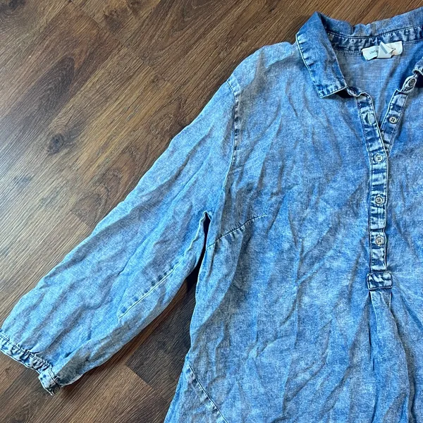 Vintage America Light Blue Denim Top - Image 3