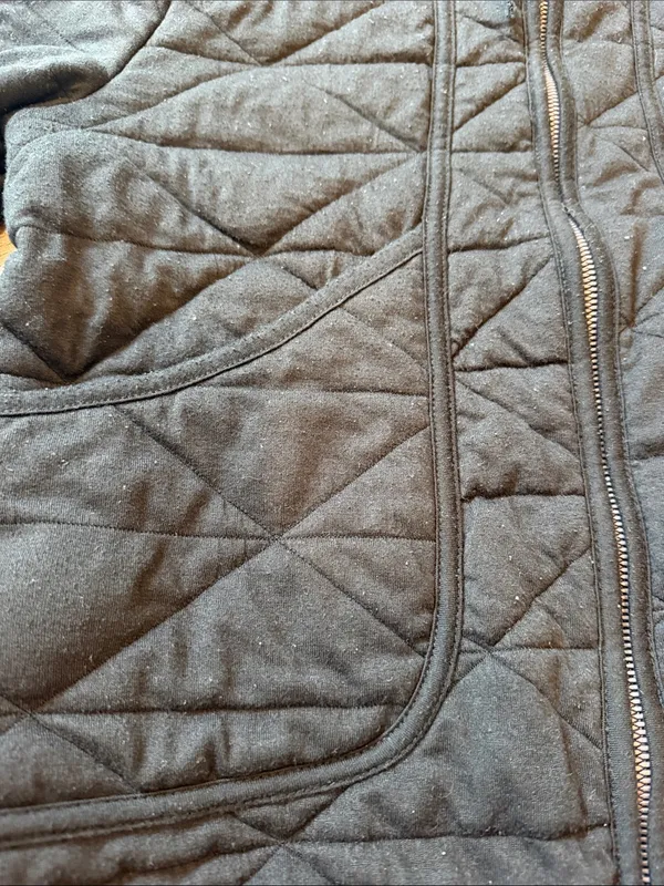 Avalanche Black Quilted Jacket Size Large C10 - Image 4