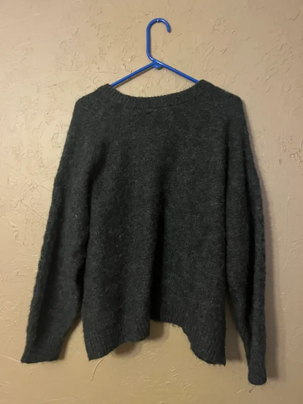 Old Navy oversized grey sweater - Image 2