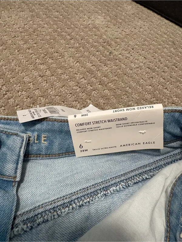 NWT American Eagle Denim Baggy Mom Short - Image 4