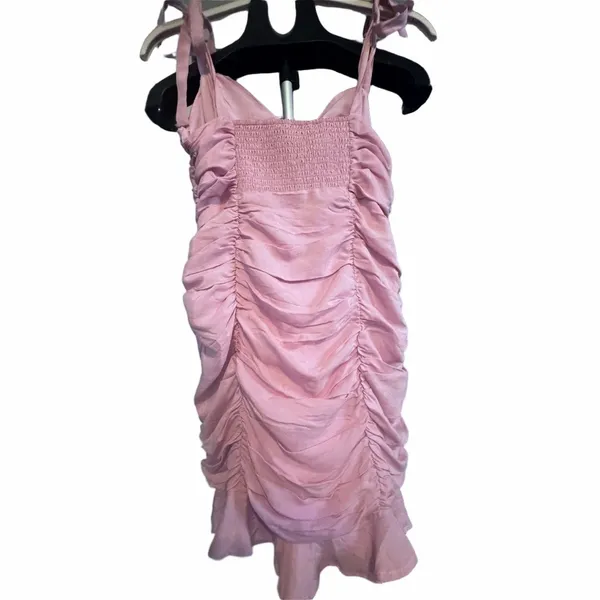 ASTR Women's Lavender Pink Aiko Ruched Mini Dress Size Large - Image 9