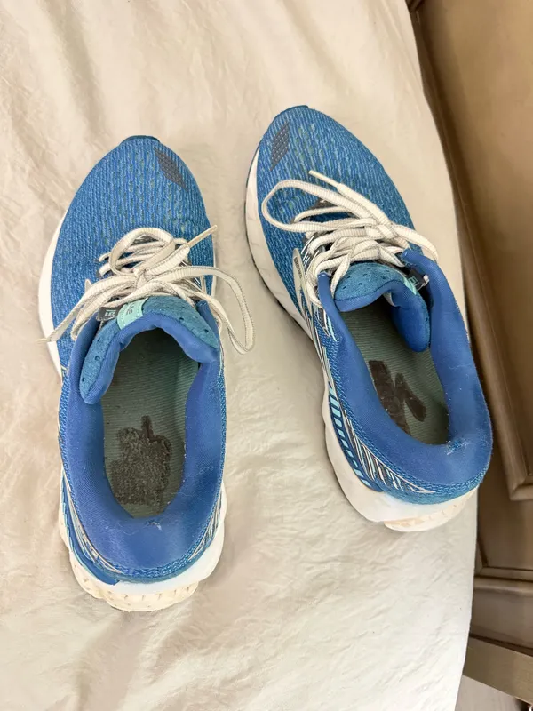 Brooks Adrenaline GTS 19 Women's Size 8.5 Running Shoes - Image 6