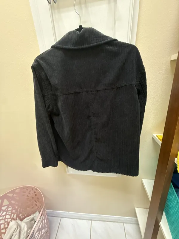 Love Tree Women's Black Corduroy Button-Down Shacket with Frayed Hem - Image 4