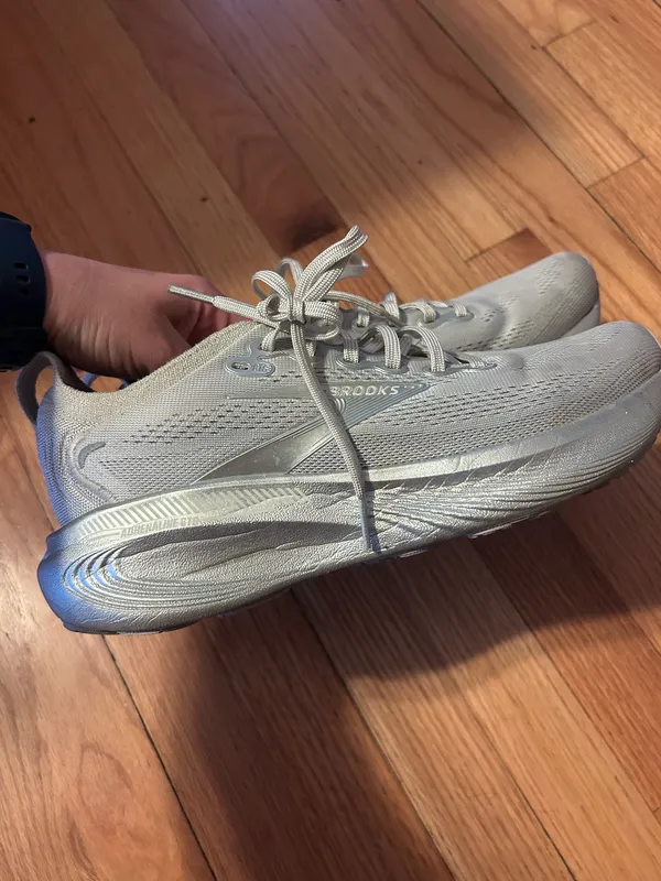 Brooks Running Shoes 10 - Image 4