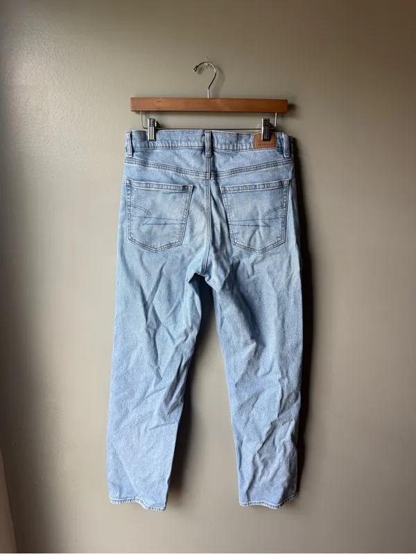 American Eagle Super High-Rise Straight Jeans Women’s Size 8 Light Wash - Image 5