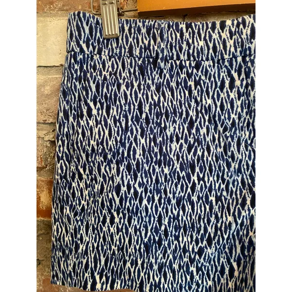 KENAR Blue & White Printed Structured Tailored Shorts - Size 2 - Image 2
